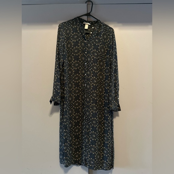 H&M -  Long Sleeve, Semi-Sheer Floral Mandarin Collar Shirt Dress (Size 4) - Picture 1 of 12